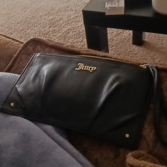 A black leather juicy couture wristlet wallet purse - Picture 1 of 1